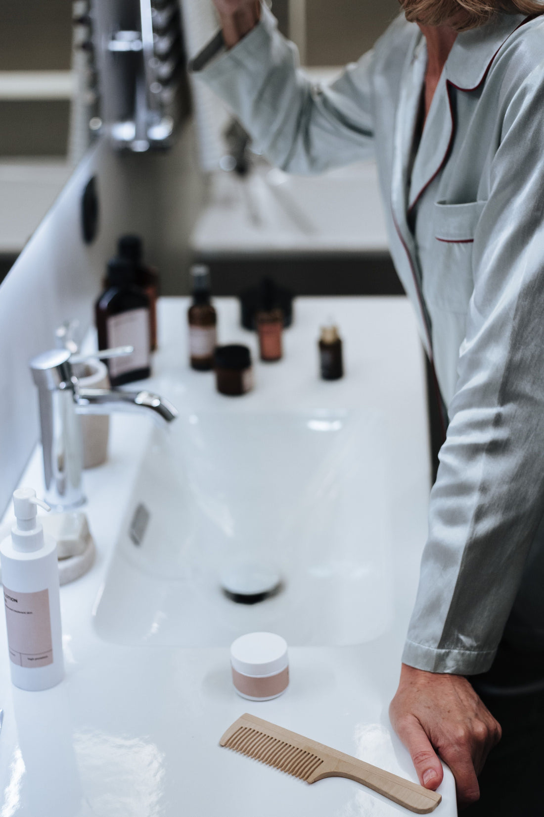My Tretinoin Night Routine for Sensitive Skin: How I Stopped the Flakes